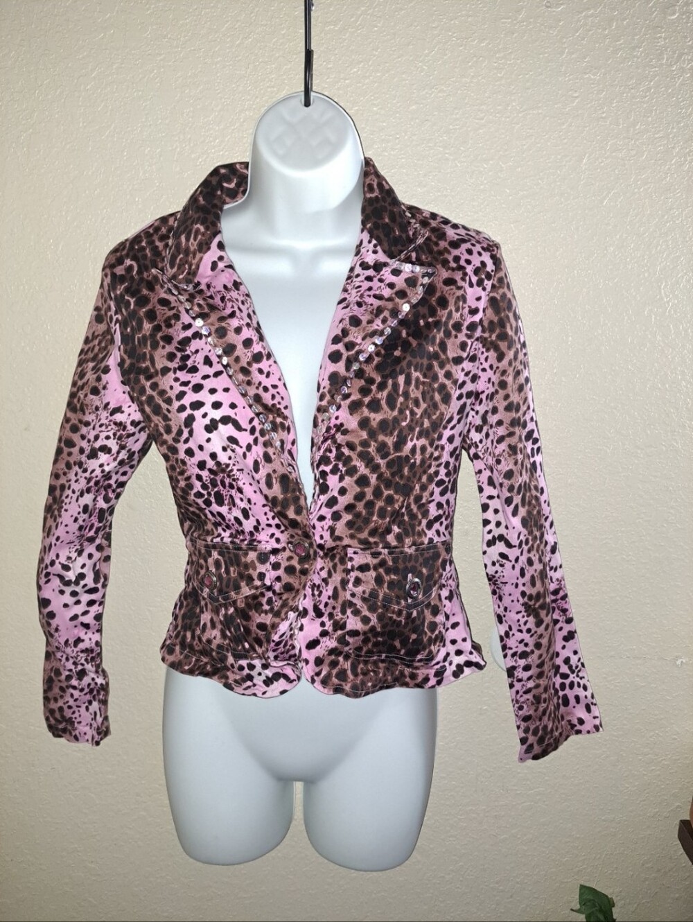 Vintage Life Style Animal Print Pink Blazer with Sequins